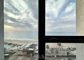 Roxon Sea Sand Bat Yam