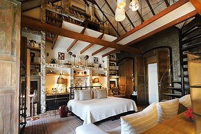 Hotel Casa Lola Deluxe Gallery