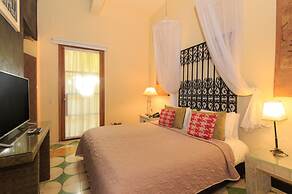 Hotel Casa Lola Deluxe Gallery