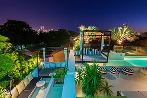 Hotel Casa Lola Deluxe Gallery