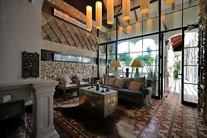 Hotel Casa Lola Deluxe Gallery