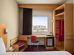 ibis Muscat