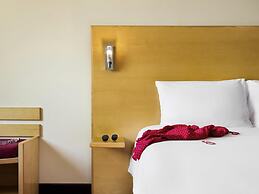 ibis Muscat