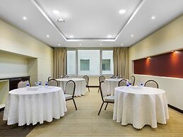 ibis Muscat