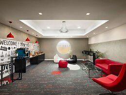 ibis Muscat