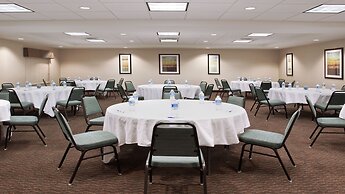 HOLIDAY INN EXPRESS & SUITES ZANESVILLE NORTH by IHG