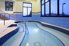 Holiday Inn Express Hotel & Suites Rogers by IHG