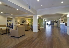 Holiday Inn Express Hotel & Suites Rogers by IHG