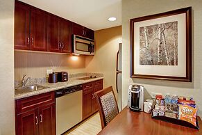 Homewood Suites by Hilton Toronto Airport Corporate Centre