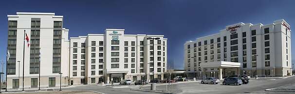 Homewood Suites by Hilton Toronto Airport Corporate Centre