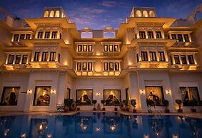 Swaroop Vilas - Lake Facing Boutique Hotel