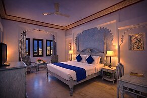 Swaroop Vilas - Lake Facing Boutique Hotel