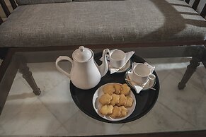 Swaroop Vilas - Lake Facing Boutique Hotel