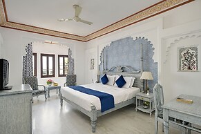 Swaroop Vilas - Lake Facing Boutique Hotel