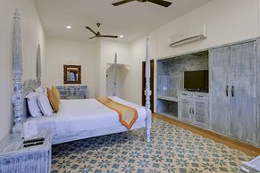 Swaroop Vilas - Lake Facing Boutique Hotel
