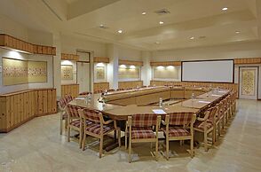 Swaroop Vilas - Lake Facing Boutique Hotel