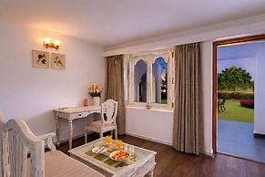 Swaroop Vilas - Lake Facing Boutique Hotel
