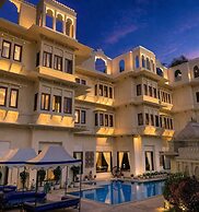 Swaroop Vilas - Lake Facing Boutique Hotel