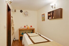 Swaroop Vilas - Lake Facing Boutique Hotel