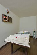 Swaroop Vilas - Lake Facing Boutique Hotel