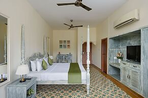Swaroop Vilas - Lake Facing Boutique Hotel