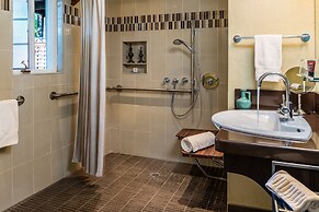 Eden Vale Inn