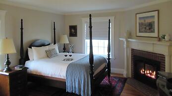 The White House Inn
