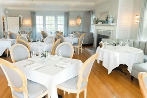 The White House Inn