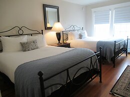 The White House Inn