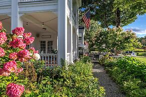 The White House Inn