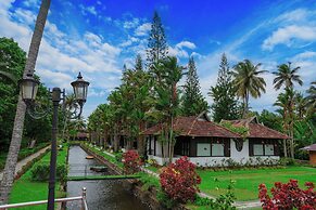 Paradise Resorts