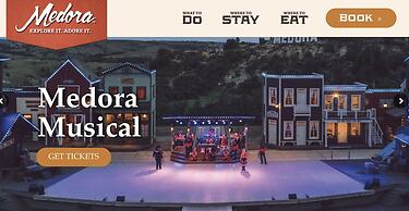 Rodeway Inn Gateway to Medora T-Roosevelt & Makoshika State Park