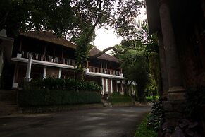 Hotel Ambadi