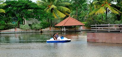Sterling Lake Palace Alleppey