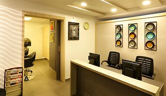 Sterling Lake Palace Alleppey