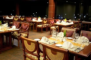 Sterling Lake Palace Alleppey