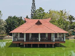 Sterling Lake Palace Alleppey