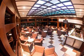 Sterling Lake Palace Alleppey