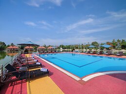 Sterling Lake Palace Alleppey