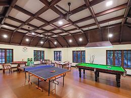 Sterling Lake Palace Alleppey