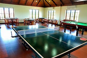 Sterling Lake Palace Alleppey