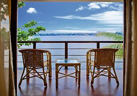 Sterling Lake Palace Alleppey