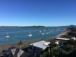 Bucklands Beach Waterfront Motel