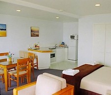 Bucklands Beach Waterfront Motel