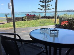 Bucklands Beach Waterfront Motel