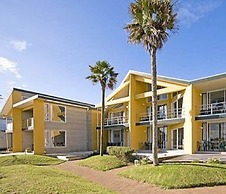 Bucklands Beach Waterfront Motel
