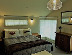 Bucklands Beach Waterfront Motel