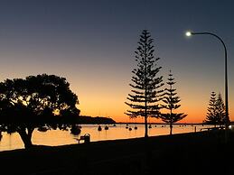 Bucklands Beach Waterfront Motel