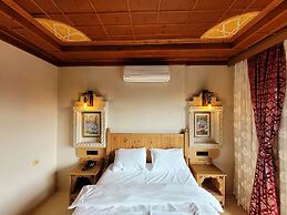 Saruhan Hotel