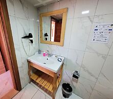 Saruhan Hotel